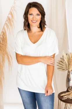 Best deal 🔔 Pink Lily Everyday Classic V-Neck Basic Tee FINAL SALE 🔥 -lounge-tops shop 179346 3 650x