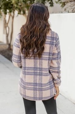 Cheap ❤️ Pink Lily Stay A While Longer Beige Plaid Sherpa Pullover 🧨 -lounge-tops shop 185452 stayawhilelonger 185018 fireanddesire 164324 jennywhite 184218 weekendrushtaupe 1 650x