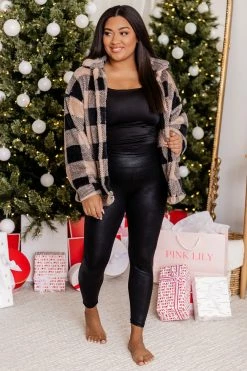 Discount ❤️ Pink Lily Back In Time Beige And Black Plaid Sherpa Shacket ✔️ -lounge-tops shop 185474 3 650x