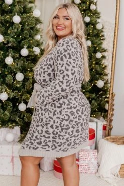 Best reviews of 🤩 Pink Lily Making Snow Angels Grey Small Leopard Print Robe 🔥 -lounge-tops shop 186046 23 650x